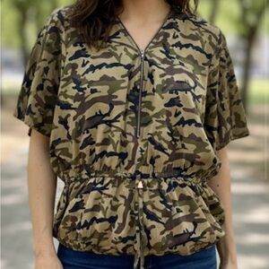 Camouflage Zip-Up Blouse plus Size 2X